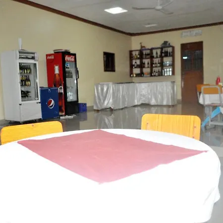 Hotel Tasha Lira
